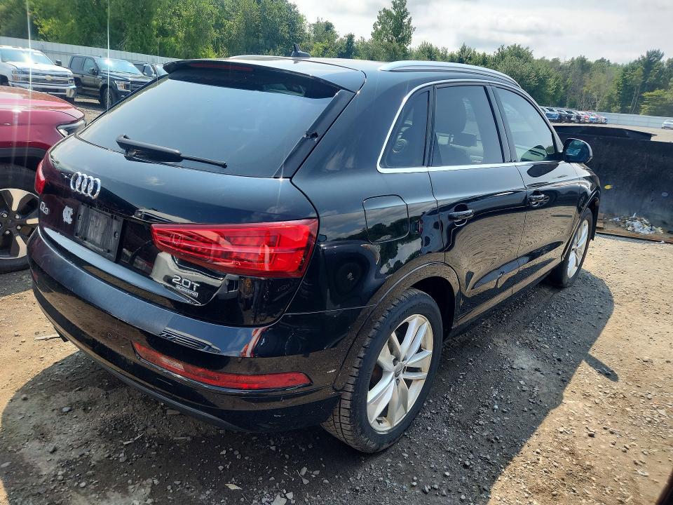 63361636 :رقم المزاد ، WA1EFCFS5GR014068 vin ، 2016 Audi Q3 مزاد بيع
