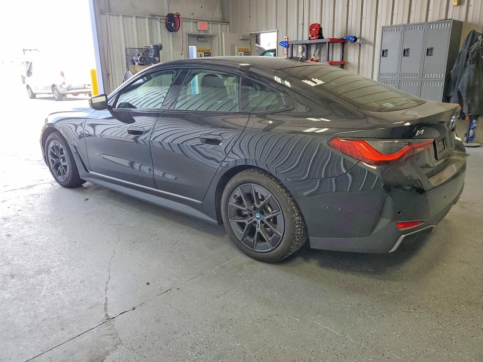 65547136 :رقم المزاد ، WBY73AW05PFN98546 vin ، 2023 Bmw I4 مزاد بيع