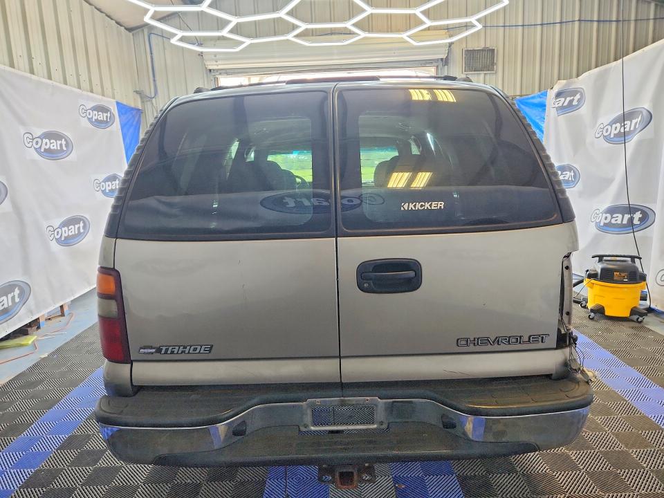 2002 Chevrolet Tahoe მანქანა იყიდება აუქციონზე, vin: 1GNEC13Z52R326993, აუქციონის ნომერი: 67318266