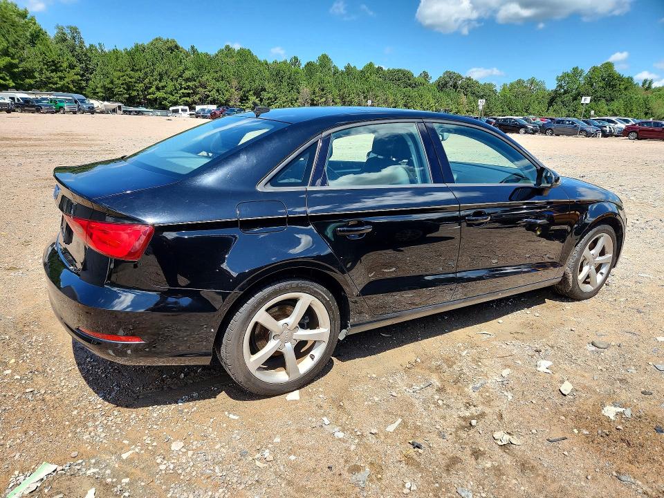 Продажа на аукционе авто 2015 Audi A3, vin: WAUACGFF4F1012538, номер лота: 65565706