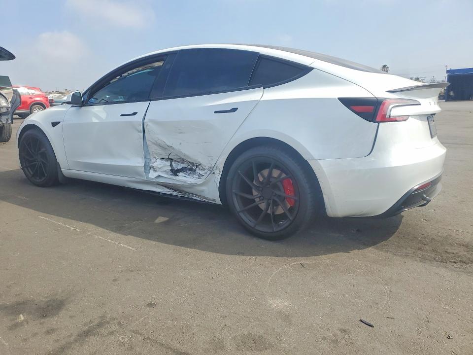 63611516 :رقم المزاد ، 5YJ3E1ETXTF156382 vin ، 2026 Tesla Model 3 مزاد بيع