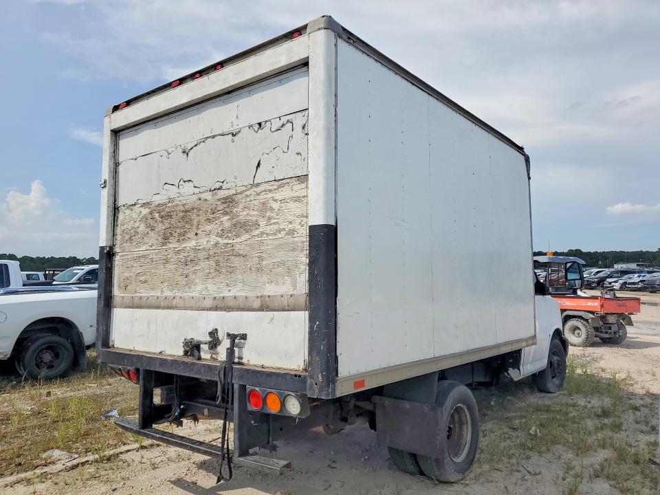 2003 Chevrolet Express მანქანა იყიდება აუქციონზე, vin: 1GBHG31U631171923, აუქციონის ნომერი: 64463556