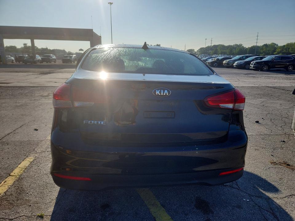 2017 Kia Forte მანქანა იყიდება აუქციონზე, vin: 3KPFL4A78HE143494, აუქციონის ნომერი: 66124076