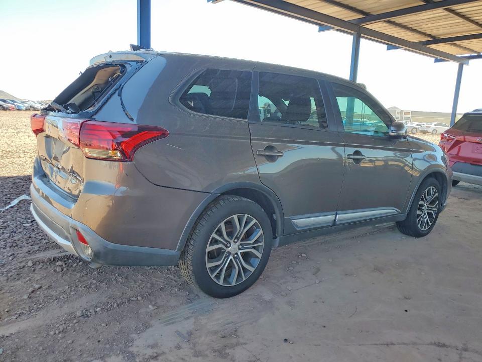 2017 Mitsubishi Outlander მანქანა იყიდება აუქციონზე, vin: JA4AD3A39HZ039464, აუქციონის ნომერი: 64481326