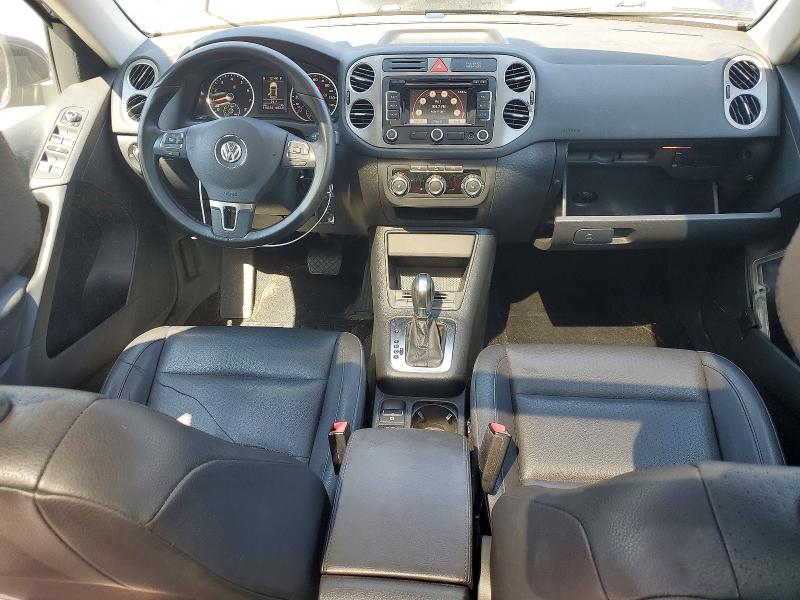 2011 Volkswagen Tiguan მანქანა იყიდება აუქციონზე, vin: WVGBV7AX6BW517782, აუქციონის ნომერი: 64939416