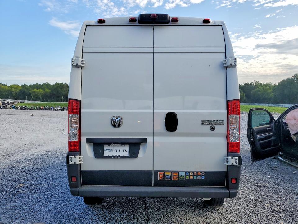 64186056 :رقم المزاد ، 3C6LRVCG7SE511411 vin ، 2025 Ram Promaster 2500 مزاد بيع