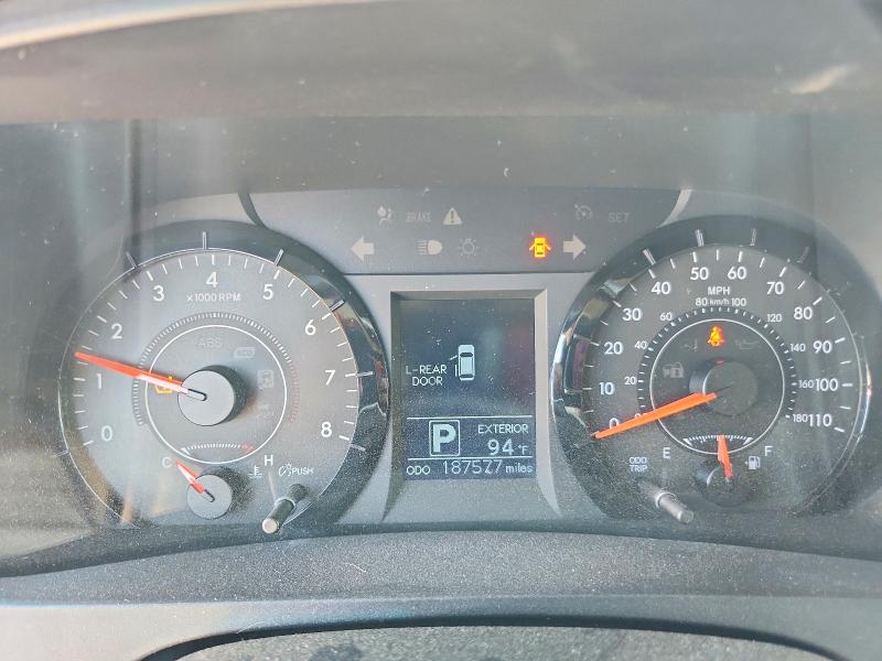 2015 Toyota Sienna მანქანა იყიდება აუქციონზე, vin: 5TDKK3DC7FS582418, აუქციონის ნომერი: 64481366