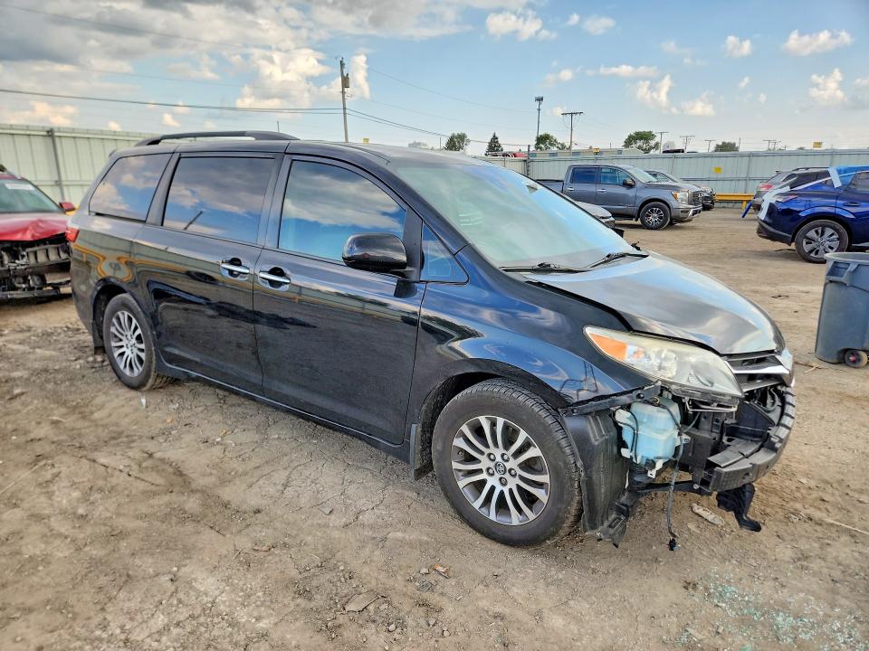 Продаж на аукціоні авто 2018 Toyota Sienna, vin: 5TDYZ3DC7JS959098, номер лоту: 66801166