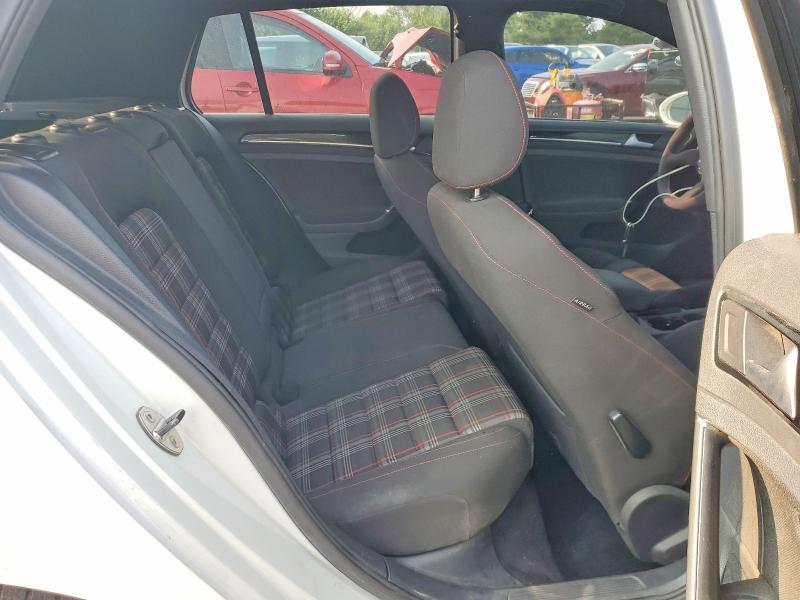64742976 :رقم المزاد ، 3VW5T7AU6GM039557 vin ، 2016 Volkswagen Gti مزاد بيع