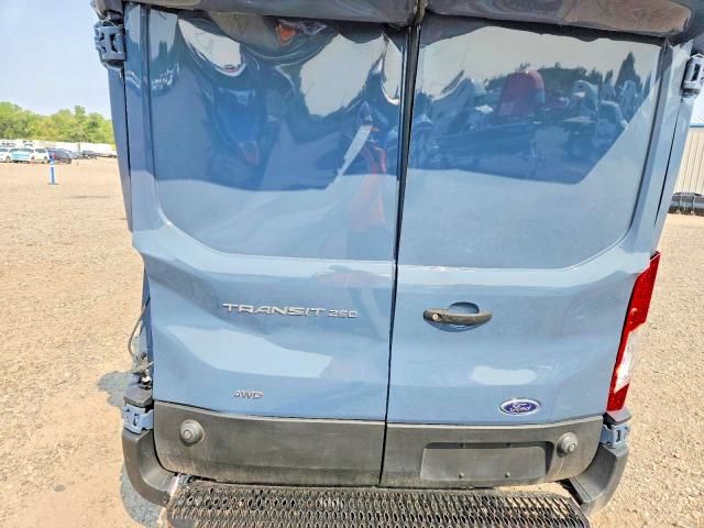 67336046 :رقم المزاد ، 1FTBR3U81NKA61319 vin ، 2022 Ford Transit مزاد بيع