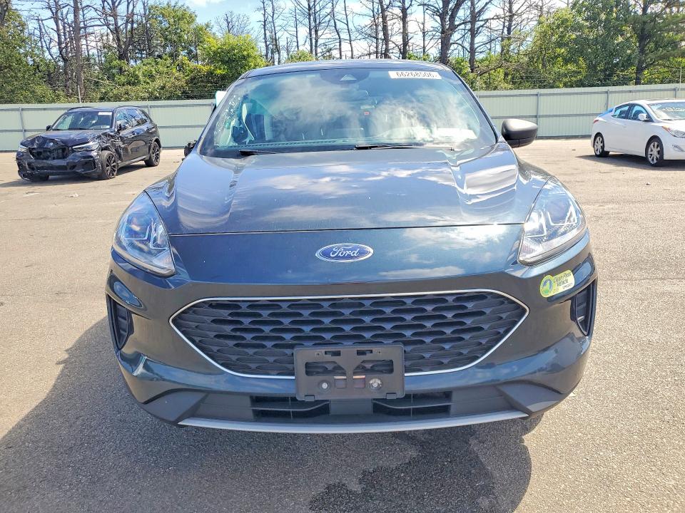 66268506 :رقم المزاد ، 1FMCU0EZ1NUA18527 vin ، 2022 Ford Escape مزاد بيع
