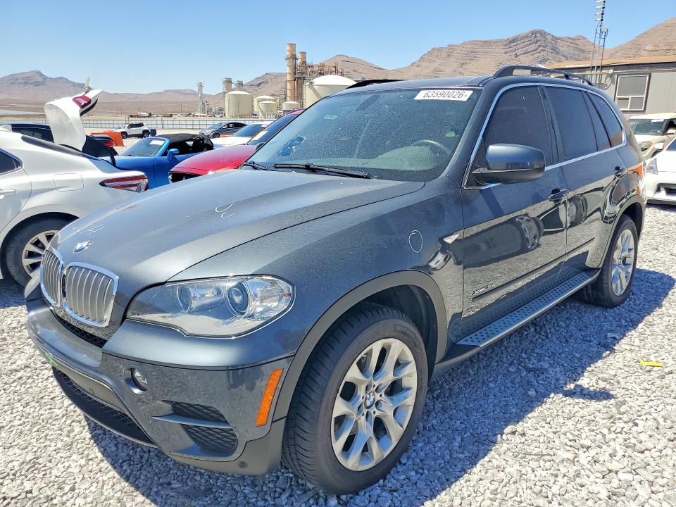 63590026 :رقم المزاد ، 5UXZV4C57D0B22403 vin ، 2013 Bmw X5 مزاد بيع
