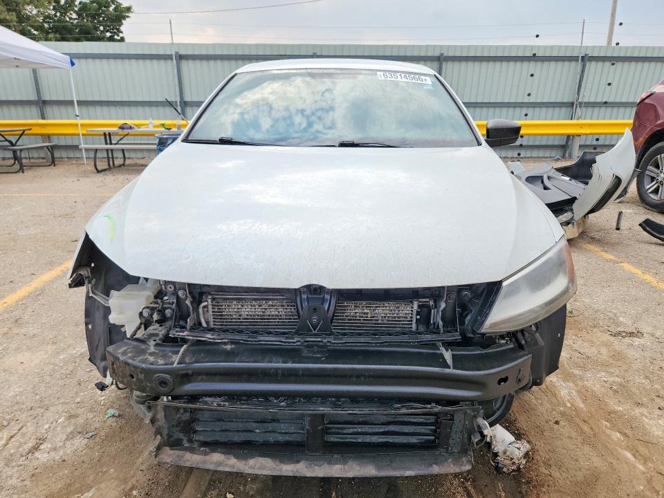 63514566 :رقم المزاد ، 3VWD17AJ7GM252038 vin ، 2016 Volkswagen Jetta مزاد بيع