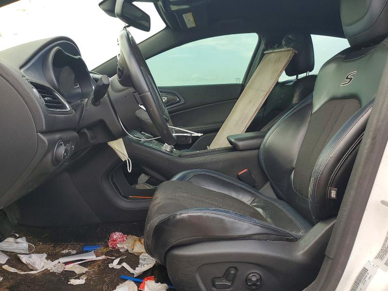 64079526 :رقم المزاد ، 1C3CCCBGXFN582690 vin ، 2015 Chrysler 200 مزاد بيع