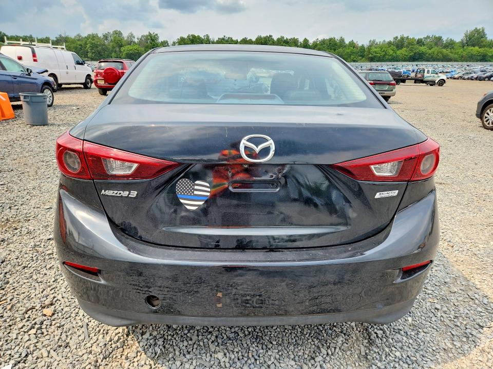 64354436 :رقم المزاد ، JM1BN1V75H1105337 vin ، 2017 Mazda 3 مزاد بيع