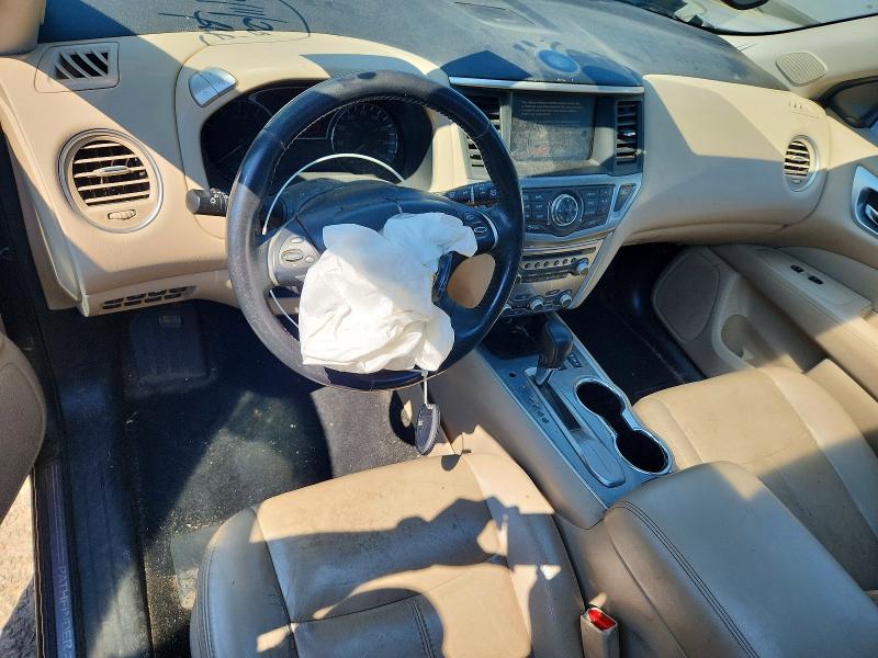 64796206 :رقم المزاد ، 5N1DR2MN1HC641415 vin ، 2017 Nissan Pathfinder مزاد بيع