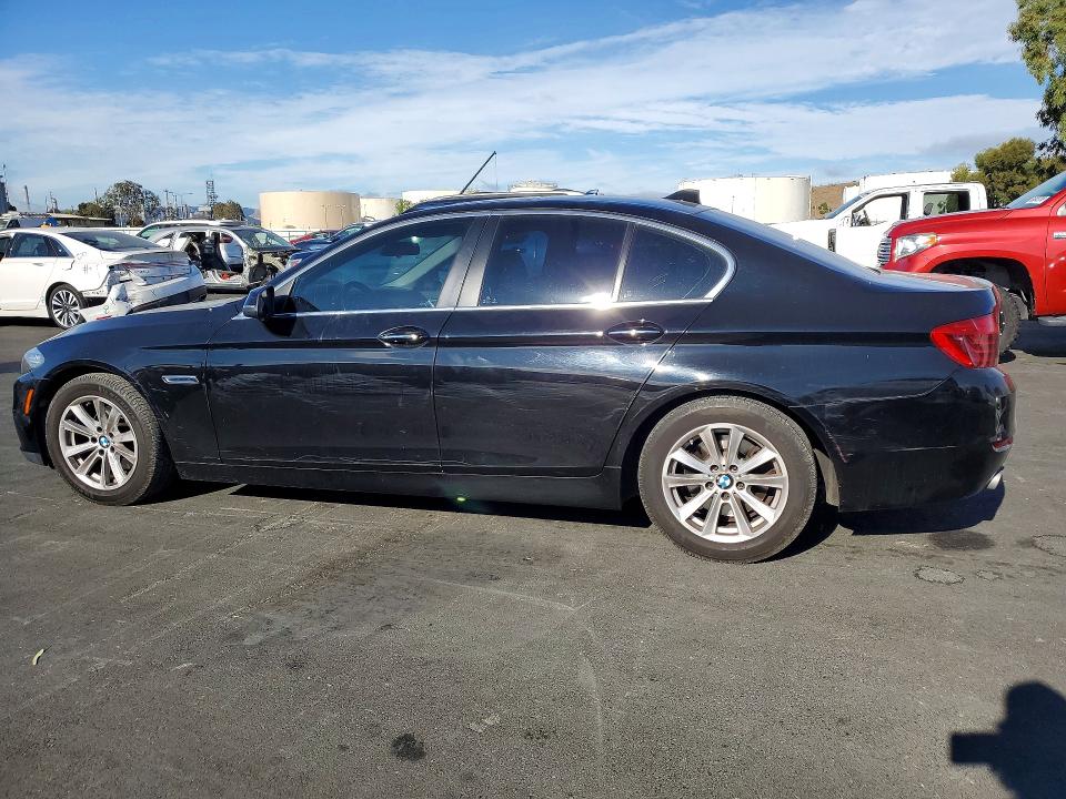 65551546 :رقم المزاد ، WBA5A5C53GG351636 vin ، 2016 Bmw 528 مزاد بيع