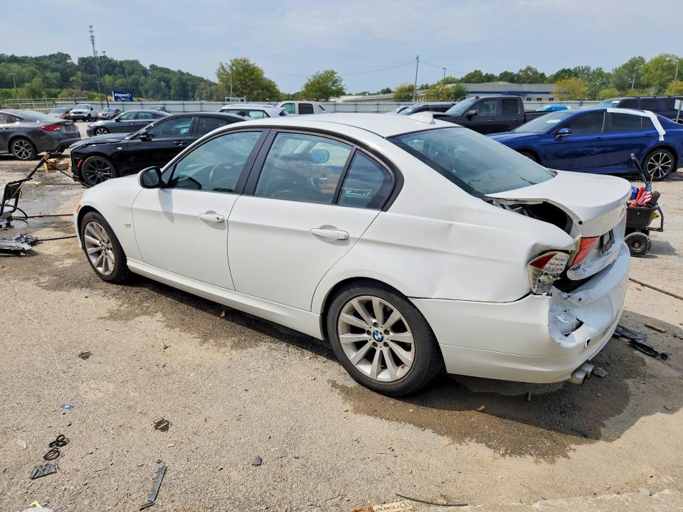 2011 Bmw 328 მანქანა იყიდება აუქციონზე, vin: WBAPH7C53BA801510, აუქციონის ნომერი: 66042276