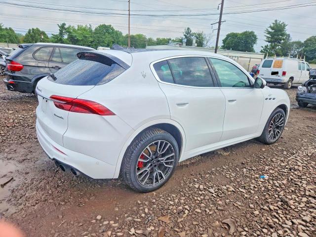65843096 :رقم المزاد ، ZN682AVAXP7416254 vin ، 2023 Maserati Grecale مزاد بيع