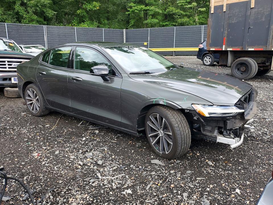 2022 Volvo S60 მანქანა იყიდება აუქციონზე, vin: 7JRL12FZXNG161659, აუქციონის ნომერი: 63674726