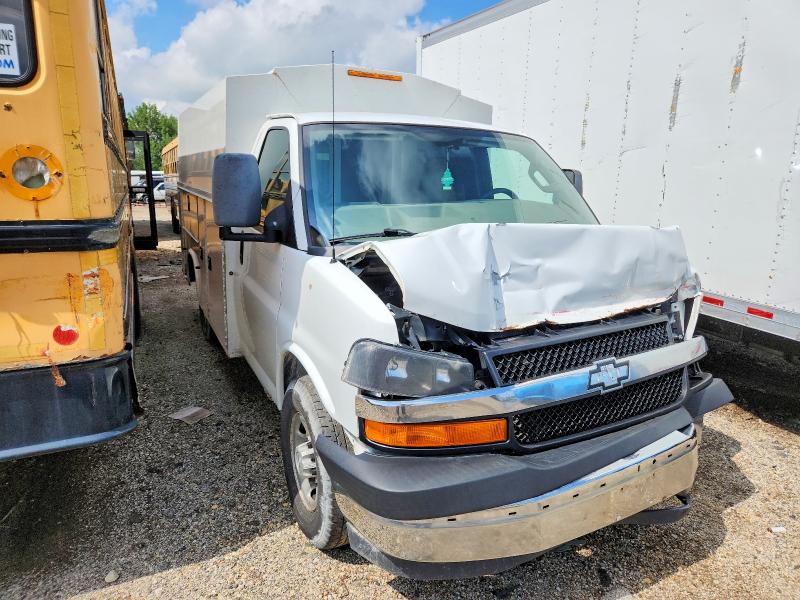73724076 :رقم المزاد ، 1GB0GRFF0H1164855 vin ، 2017 Chevrolet Express G3500 مزاد بيع
