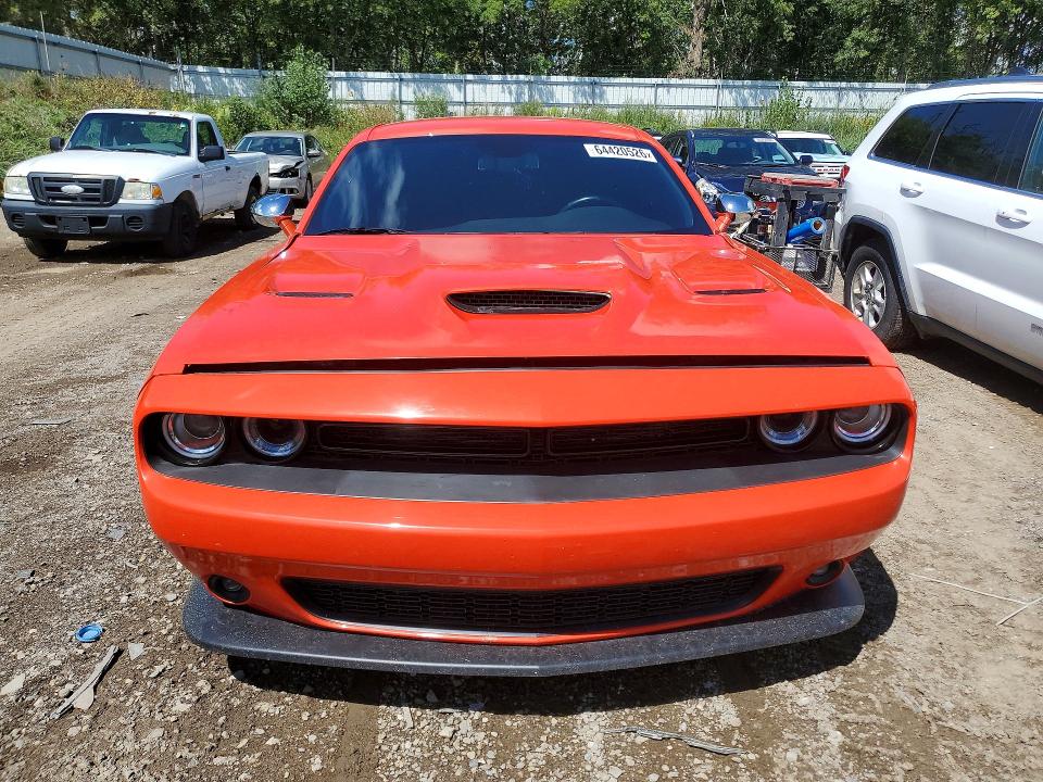 64420526 :رقم المزاد ، 2C3CDZBT3LH139332 vin ، 2020 Dodge Challenger مزاد بيع