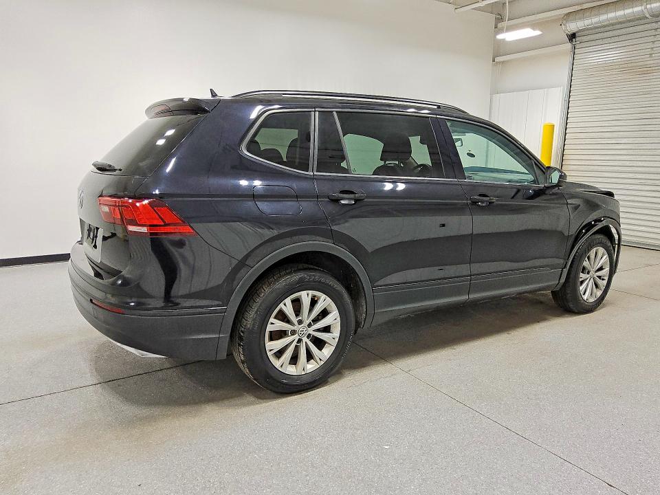 Продажа на аукционе авто 2020 Volkswagen Tiguan, vin: 3VV1B7AX7LM180681, номер лота: 64933606