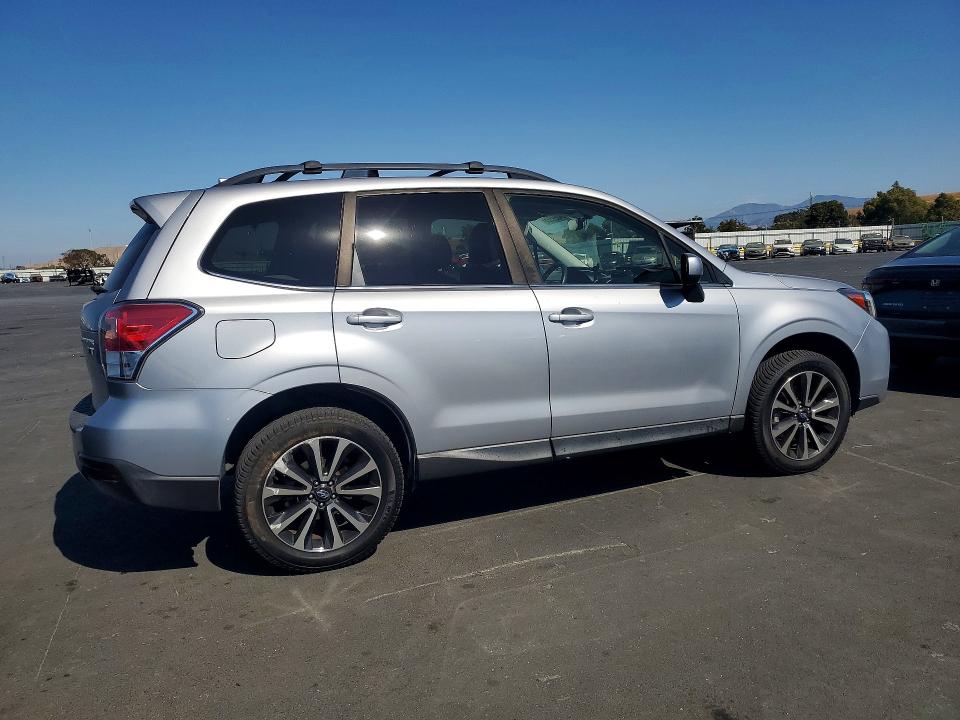 Продажа на аукционе авто 2017 Subaru Forester, vin: JF2SJGECXHH435575, номер лота: 64094926