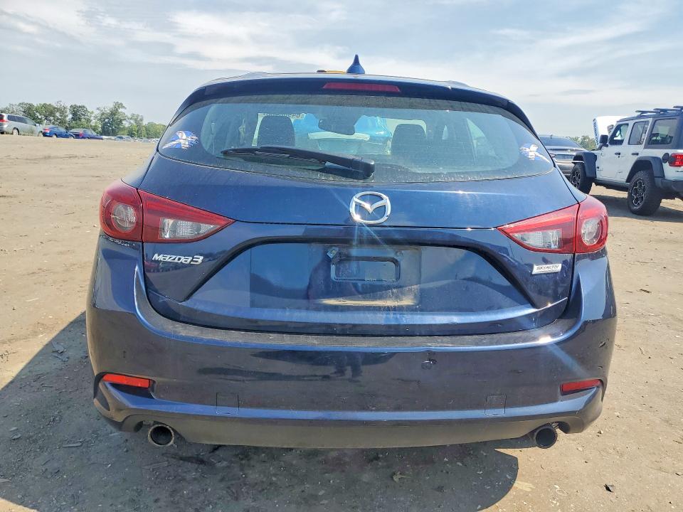 Aukcja sprzedaży 2018 Mazda 3, vin: 3MZBN1M31JM253585, numer aukcji: 64988486