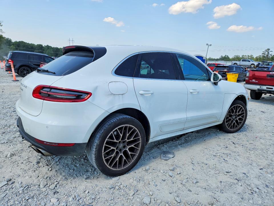 Продажа на аукционе авто 2015 Porsche Macan, vin: WP1AB2A59FLB50277, номер лота: 65827916