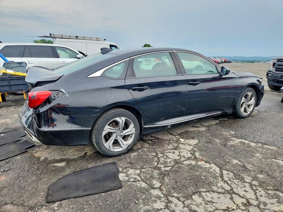 Aukcja sprzedaży 2018 Honda Accord, vin: 1HGCV2F63JA032220, numer aukcji: 64641566