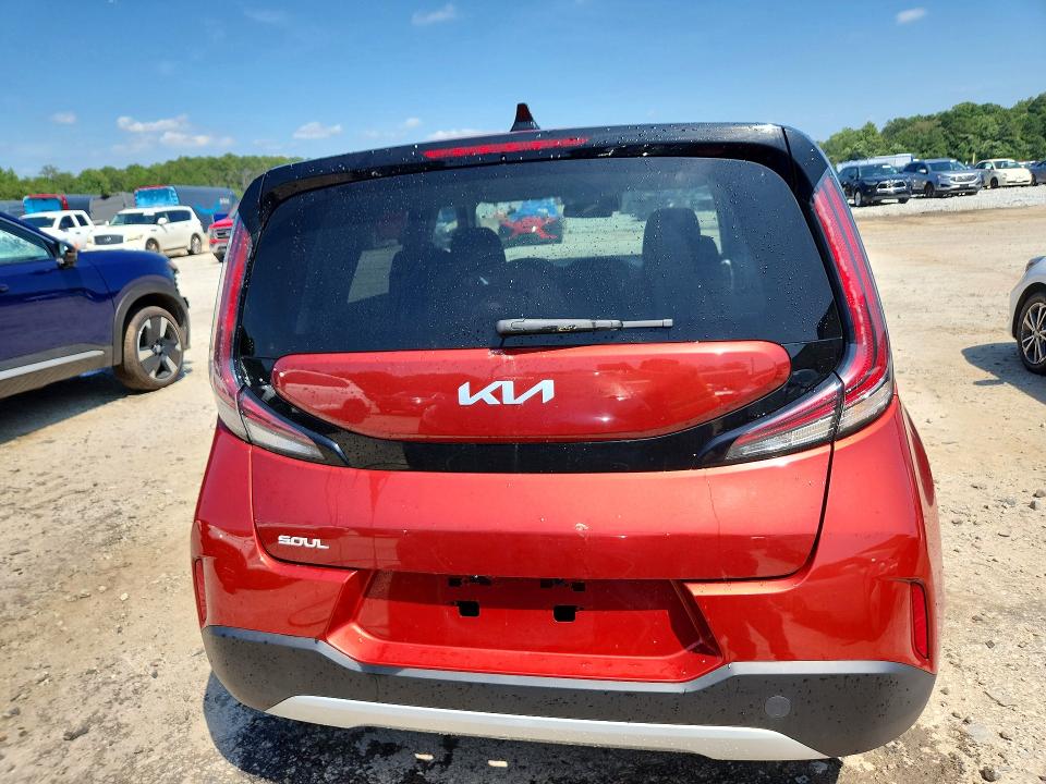 65226206 :رقم المزاد ، KNDJ23AU7P7860965 vin ، 2023 Kia Soul مزاد بيع