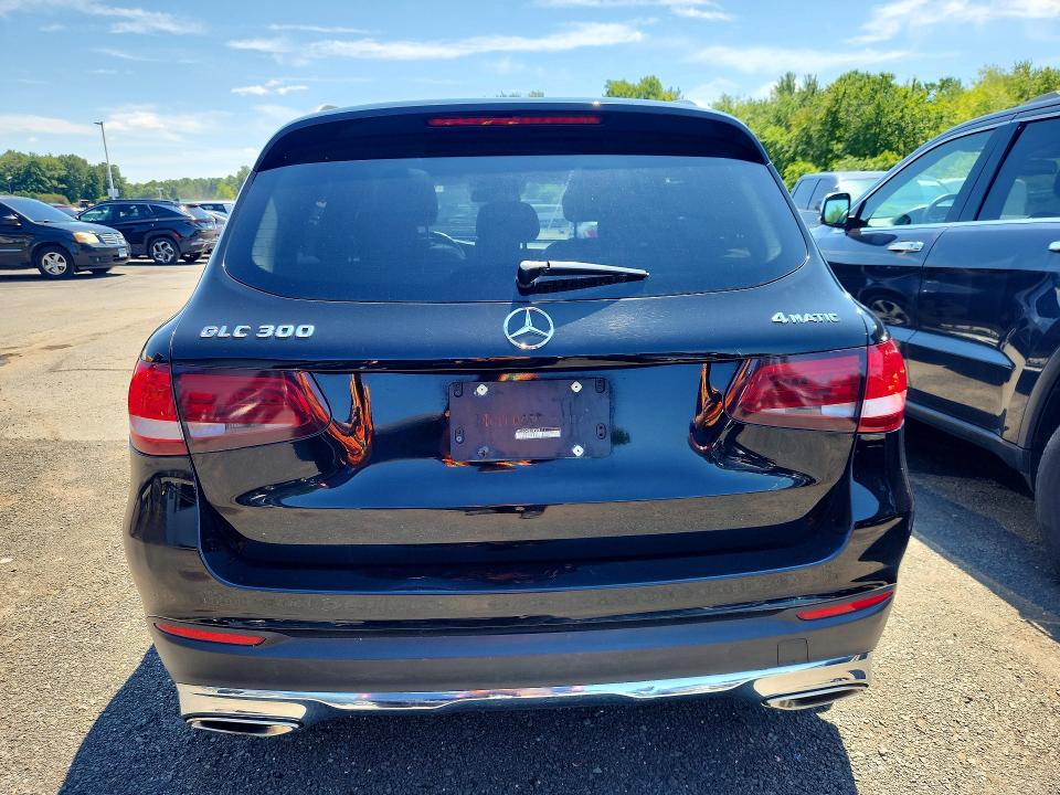 63885006 :رقم المزاد ، WDC0G4KB2GF068111 vin ، 2016 Mercedes-benz Glc مزاد بيع