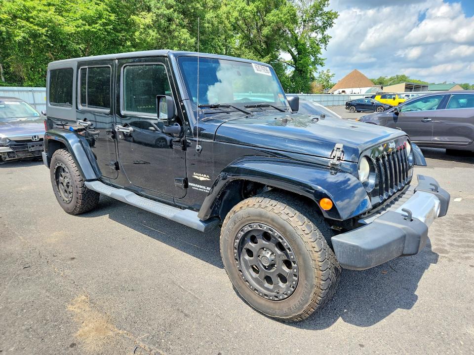 62079296 :رقم المزاد ، 1C4BJWEG1EL141051 vin ، 2014 Jeep Wrangler Unlimited مزاد بيع