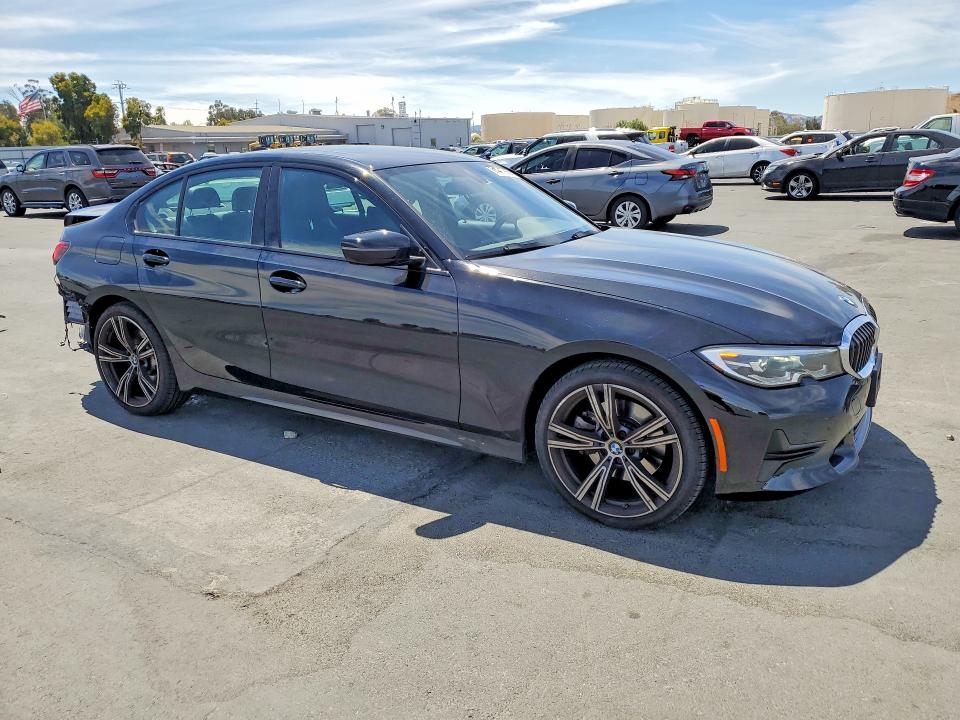 61447956 :رقم المزاد ، 3MW5R1J04N8C43434 vin ، 2022 Bmw 330i مزاد بيع
