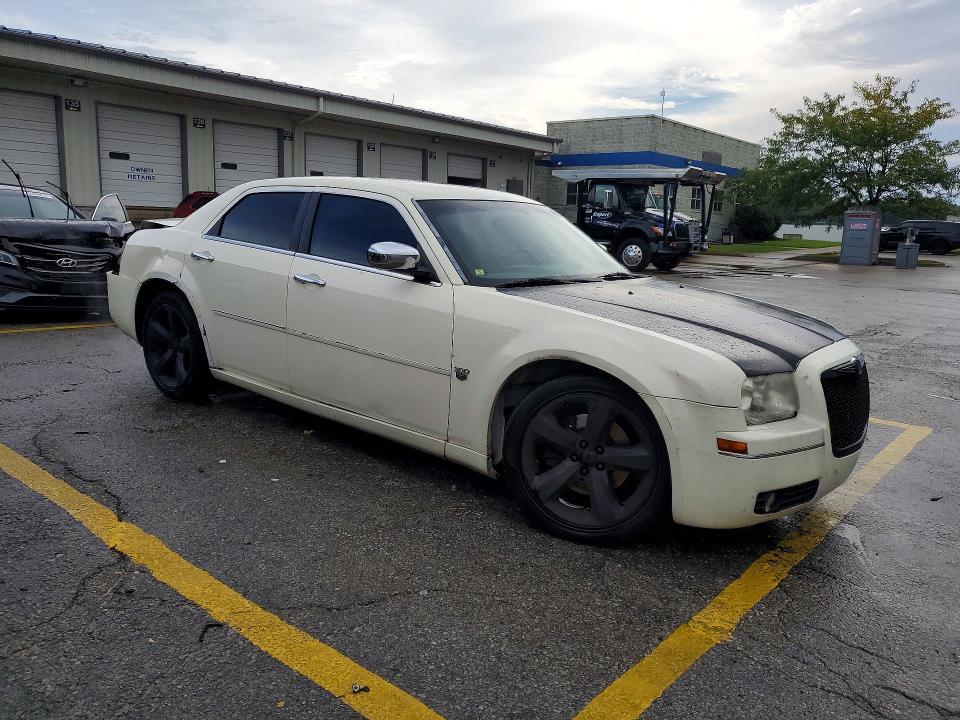64989566 :رقم المزاد ، 2C3KA63H37H811327 vin ، 2007 Chrysler 300c مزاد بيع