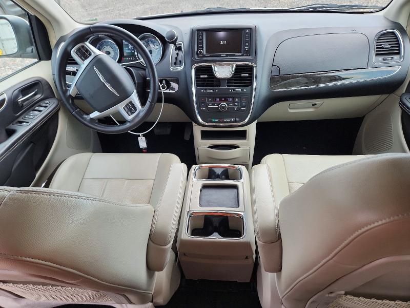 64245186 :رقم المزاد ، 2C4RC1BG6CR266731 vin ، 2012 Chrysler Town & Country مزاد بيع