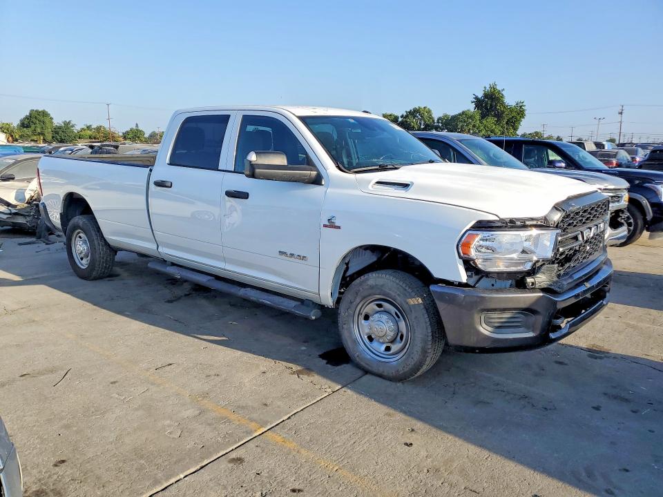 63776116 :رقم المزاد ، 3C6UR5HL9MG601595 vin ، 2021 Ram 2500 مزاد بيع