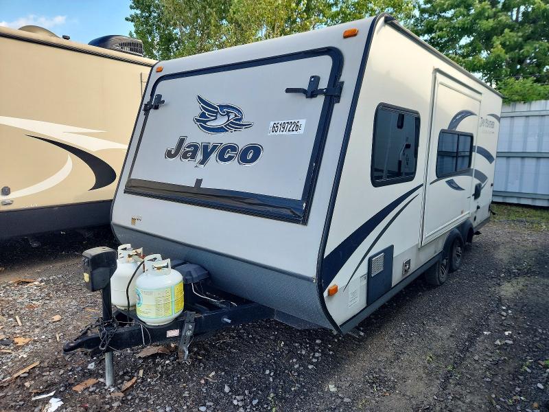 65197226 :رقم المزاد ، 1UJBJHBJ5F1JE0103 vin ، 2015 Jayco Jay Feather مزاد بيع