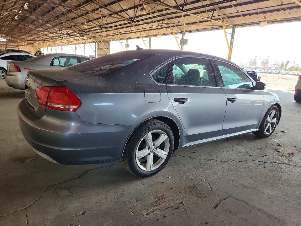 2013 Volkswagen Passat მანქანა იყიდება აუქციონზე, vin: 1VWBP7A34DC009730, აუქციონის ნომერი: 64424756