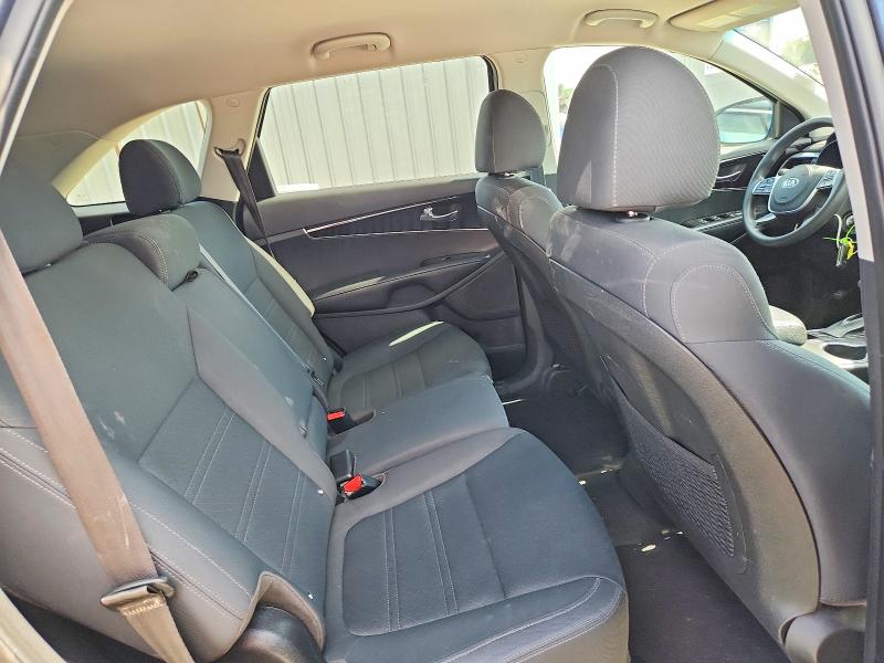 64216826 :رقم المزاد ، 5XYPG4A31LG711876 vin ، 2020 Kia Sorento مزاد بيع