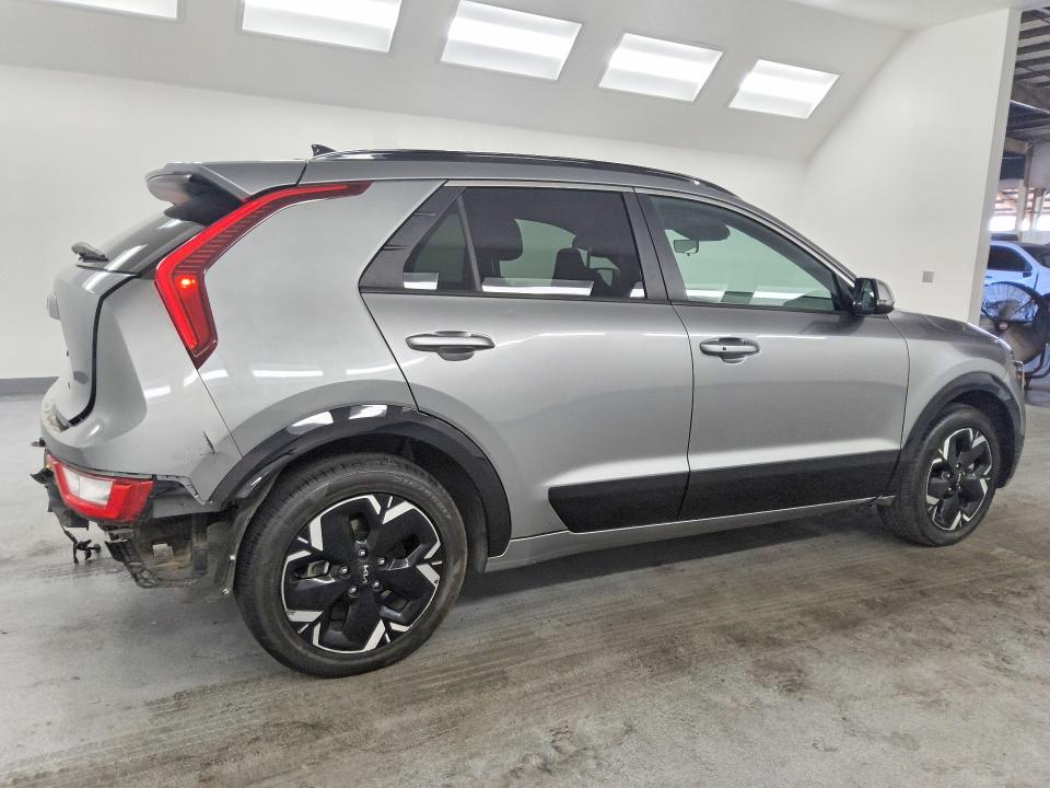 Продажа на аукционе авто 2023 Kia Niro, vin: KNDCR3L17P5036600, номер лота: 62724846