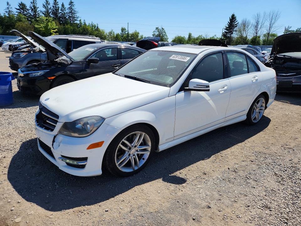 62813586 :رقم المزاد ، WDDGF8AB5EG164540 vin ، 2014 Mercedes-benz C مزاد بيع