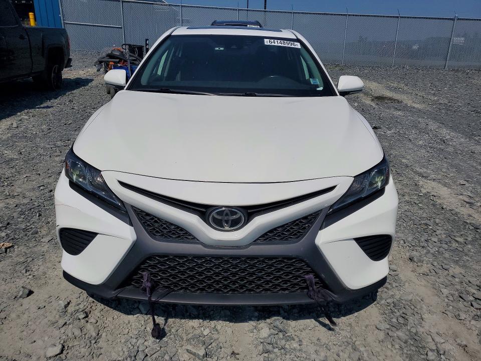 Продаж на аукціоні авто 2019 Toyota Camry, vin: 4T1B11HK2KU161894, номер лоту: 64148996