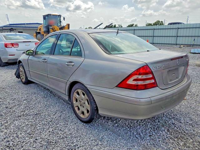 65041686 :رقم المزاد ، WDBRF84J55F663154 vin ، 2005 Mercedes-benz C مزاد بيع