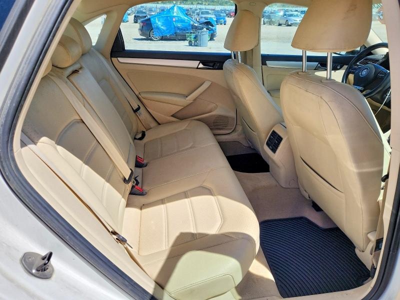 Продажа на аукционе авто 2013 Volkswagen Passat, vin: 1VWBH7A31DC127005, номер лота: 65703396