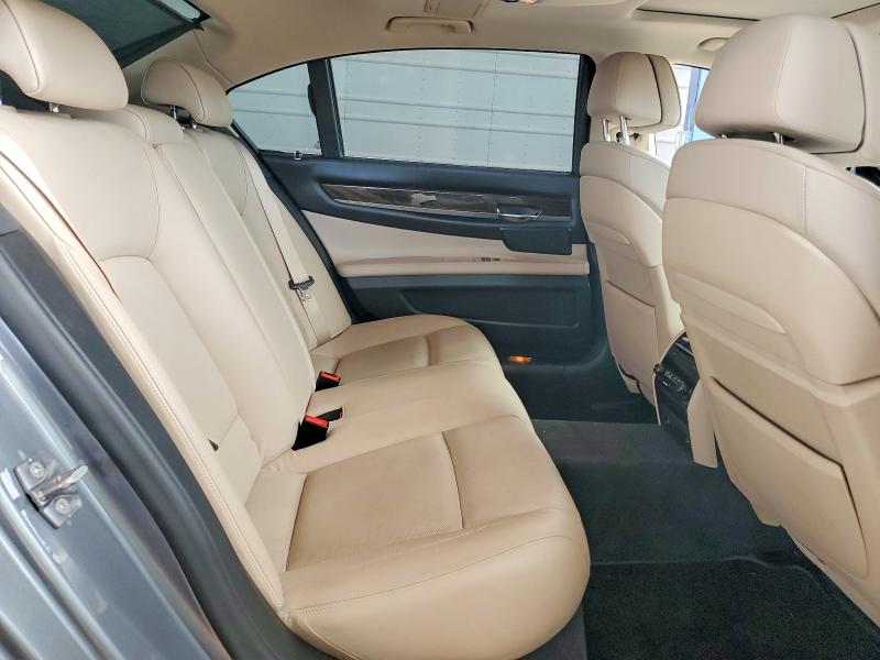 64271596 :رقم المزاد ، WBAKB8C56CC963235 vin ، 2012 Bmw 750 مزاد بيع