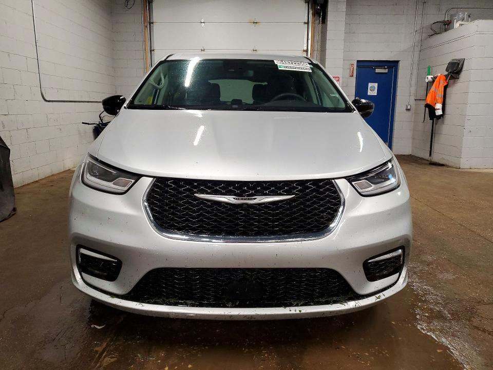 64822256 :رقم المزاد ، 2C4RC1BG1RR182616 vin ، 2024 Chrysler Pacifica مزاد بيع