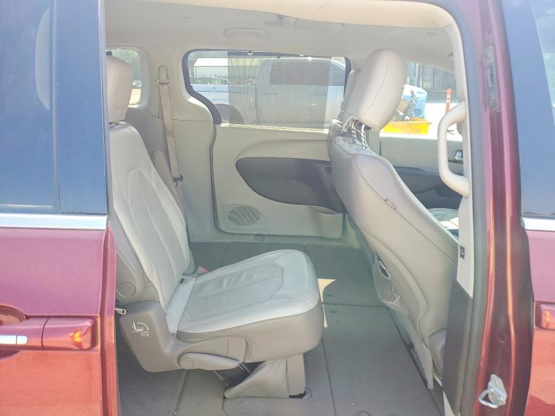 64012676 :رقم المزاد ، 2C4RC1BG3HR566038 vin ، 2017 Chrysler Pacifica مزاد بيع