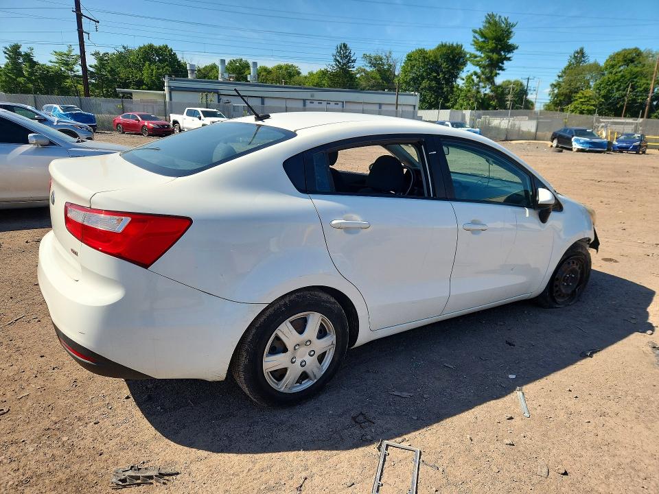 63241636 :رقم المزاد ، KNADM4A32D6276721 vin ، 2013 Kia Rio مزاد بيع